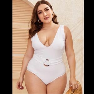 SHEIN Plus Solid One Piece Swimsuit